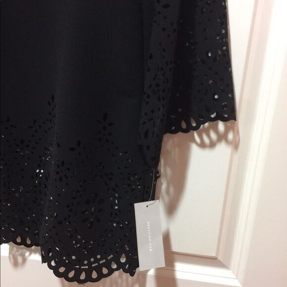 Laser cut tunic cover up - Picture 4 of 8